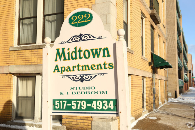 Letreros - Midtown Apartments