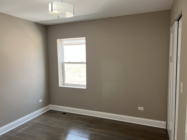 Foto del edificio - 14511 Green St