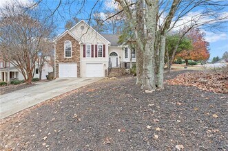 Building Photo - 16 Valleyside Dr