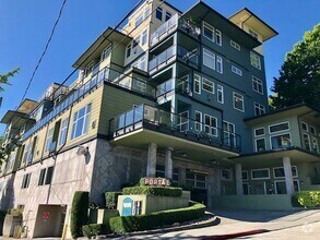 Building Photo - 655 Crockett St