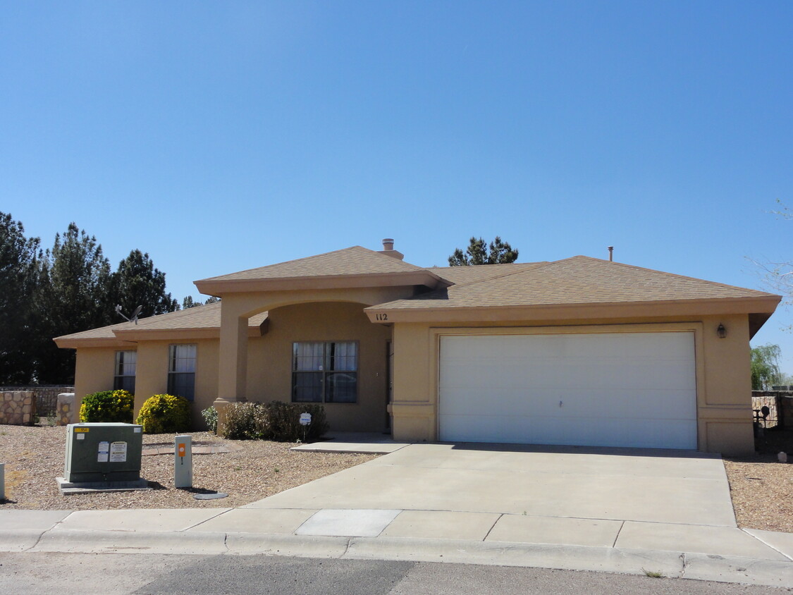 Primary Photo - 112 Desert Sage Ct