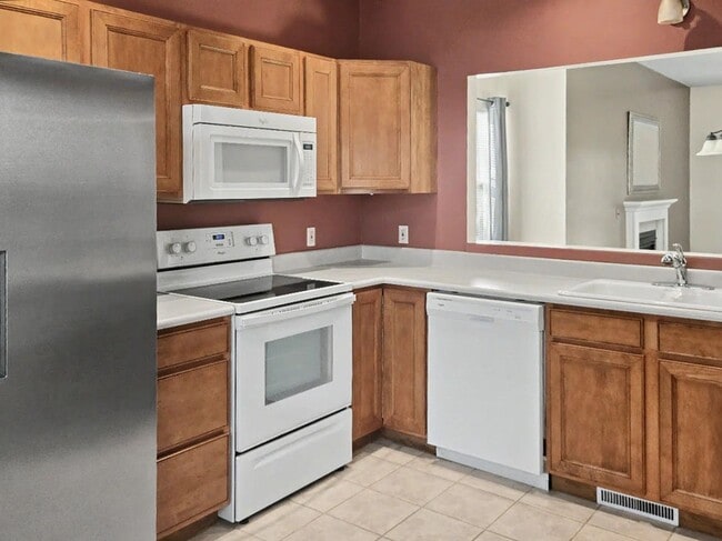 Building Photo - 6156-6158 Fairgrove St