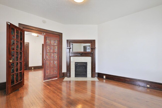 Foto del edificio - 4 Bedroom , 2 Bath Newly Renovated house - Right off of High St