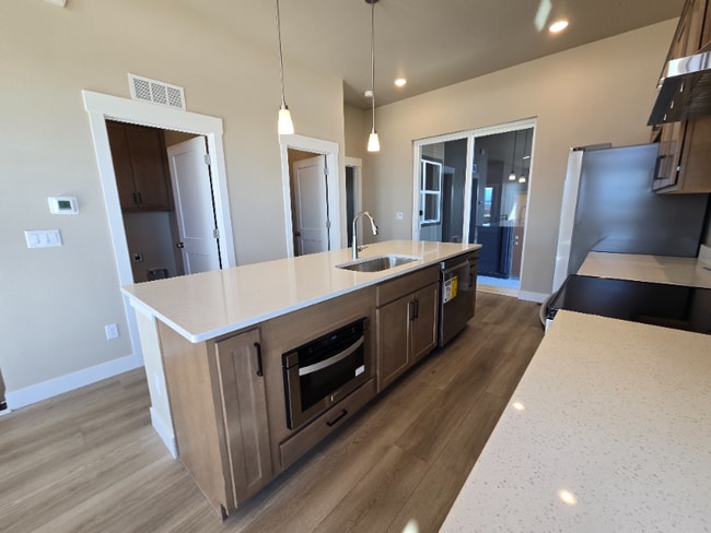 Foto del edificio - 9404 Roseate Vw