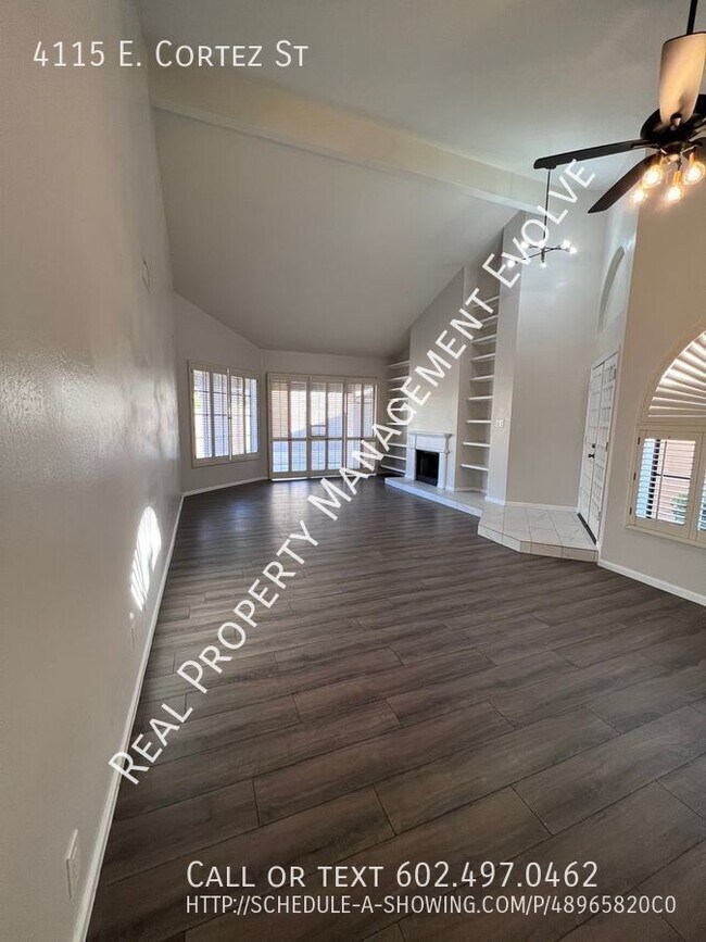 Foto del edificio - 2 bedrooms with Den!