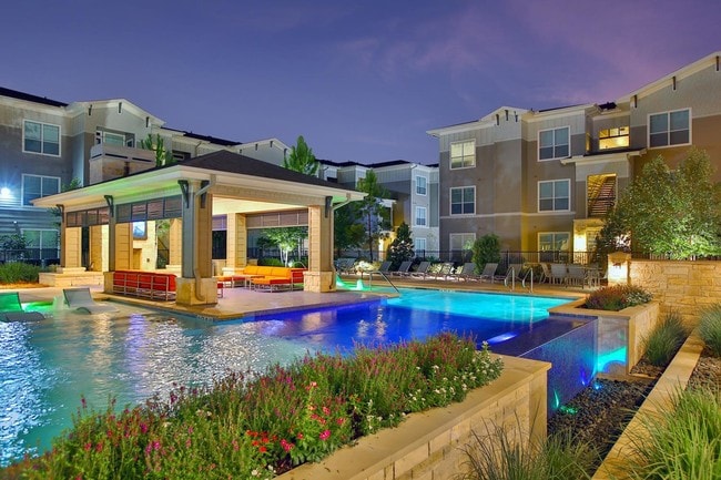 Building Photo - The Grayson