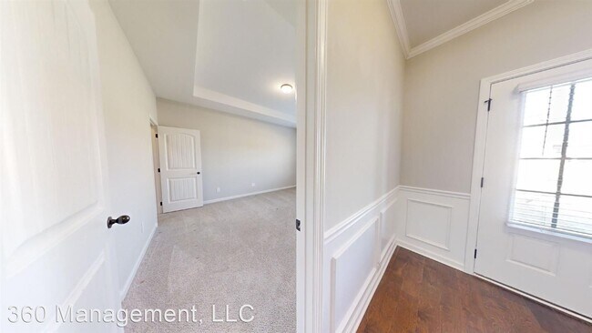Building Photo - 4 br, 3 bath House - 2905 Jackson St