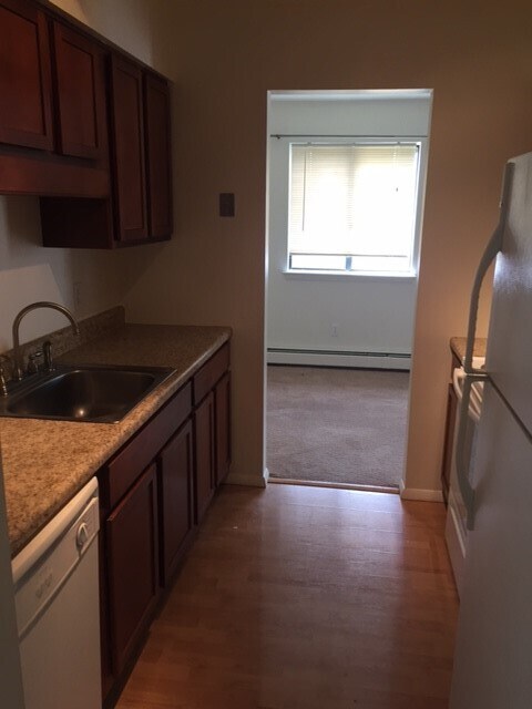 Building Photo - 912 Cherry Hill Dr