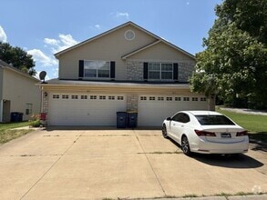 Building Photo - 845 Woodside Creek Dr