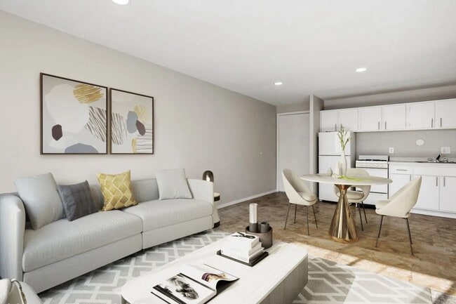 Building Photo - Coves at Columbus on Hilton Avenue