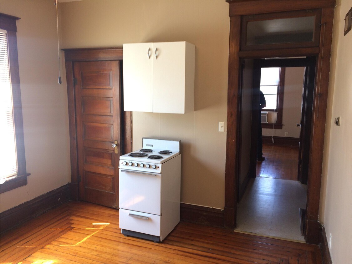 Foto principal - 241 S 5th St