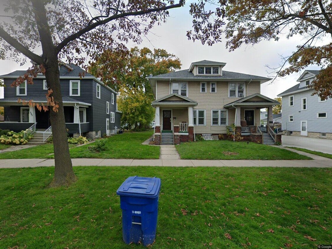 Building Photo - 327 N Maple Ave