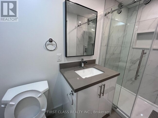 Building Photo - 2571 Palisander Ave