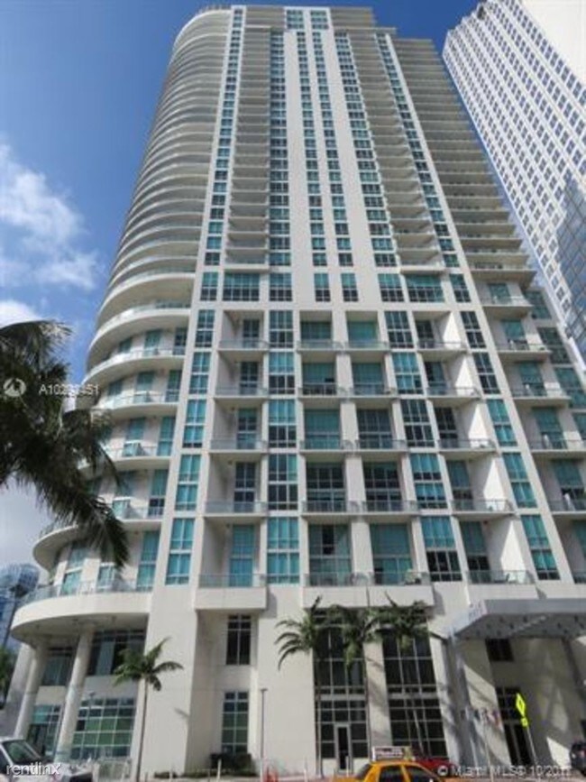 Foto del edificio - 300 Biscayne Blvd