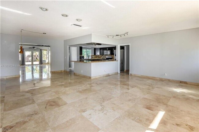 Foto del edificio - 4217 Jefferson St
