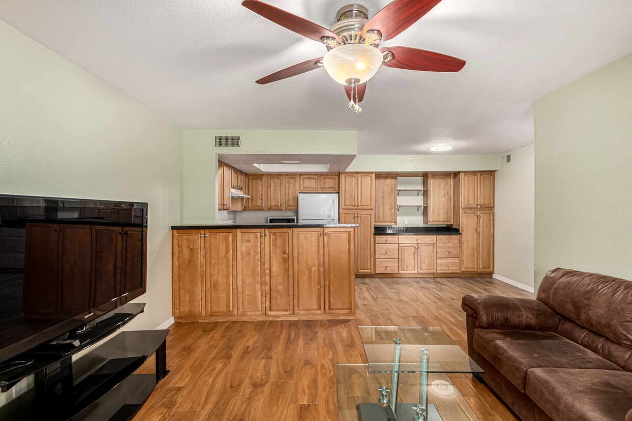 Primary Photo - 3601 W Tierra Buena Ln