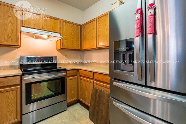 Foto del edificio - 8171 Snow Bowl Hts