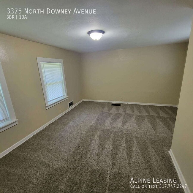 Building Photo - 3375 N Downey Ave