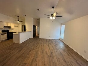 Building Photo - 11905-11907 Averett Ct