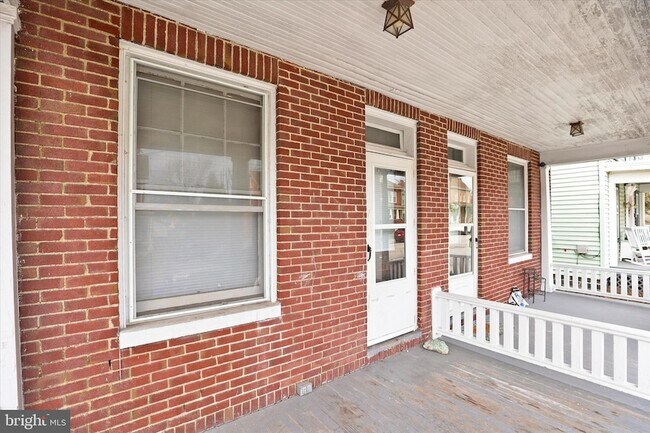 Foto del edificio - 133 Hanover Rd