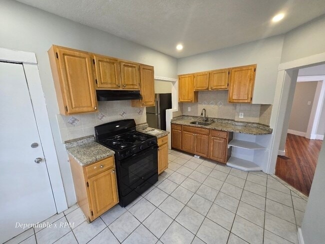 Photo - 20 Maywood St Apartment