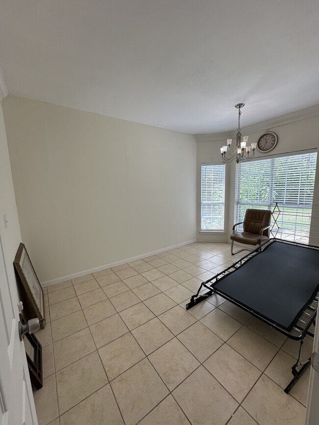 Room 4 - 1607 Dominik Dr