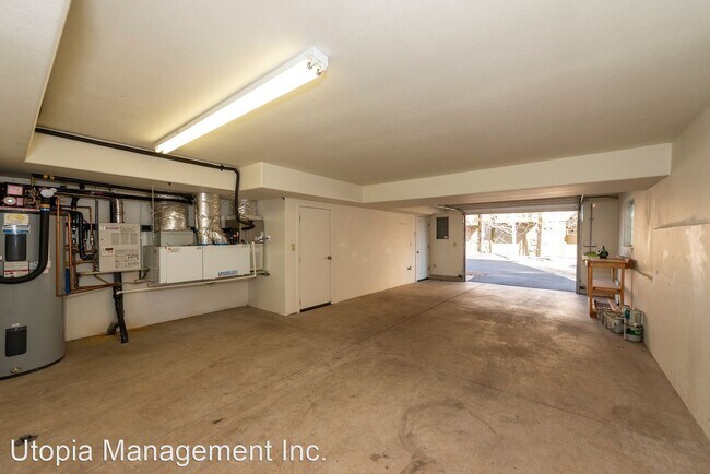 Building Photo - 2 br, 2.5 bath House - 1844 NW Shevlin Par...
