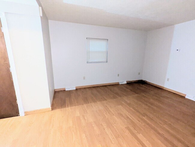 Building Photo - 1 br, 1 bath House - 1520 12th Ave
