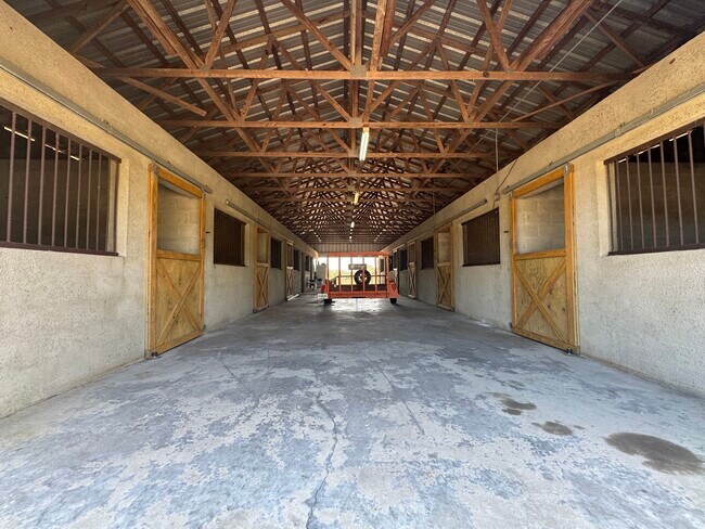 Foto del edificio - 21508 Keene Rd