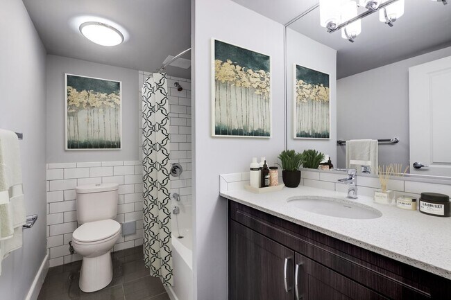 Photo du bâtiment - 286 Chandler Drive