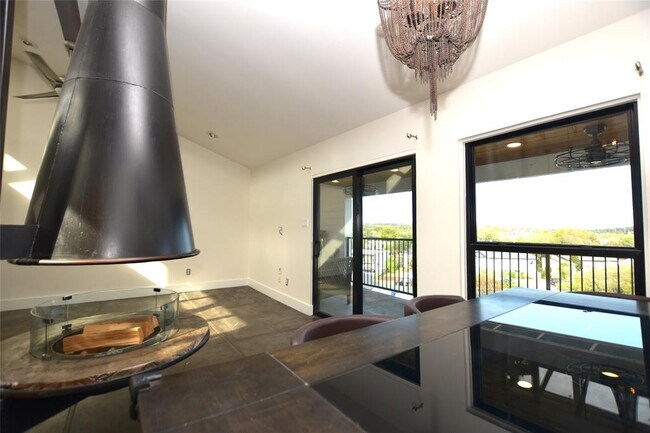 Foto del edificio - 2202 Trailside Dr