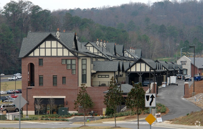 Building Photo - Cahaba Village