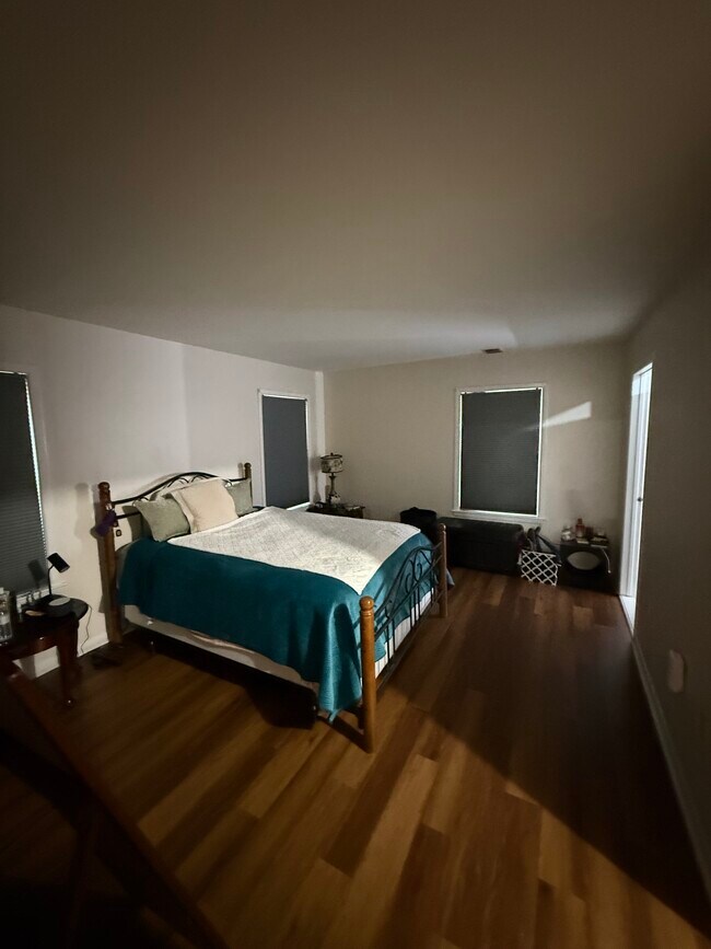 Building Photo - 110 Biscayne Ct