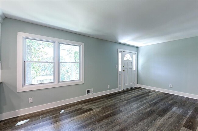 Building Photo - 3979 Potomac Dr NW