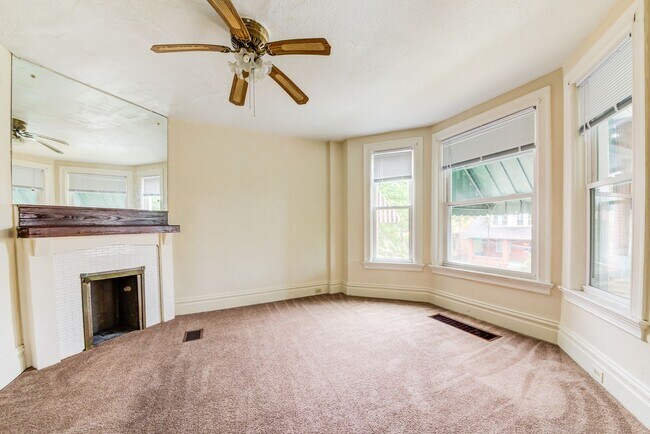 Building Photo - AVAILABLE NOW - Huge, Beautiful 5+ Bedroom...