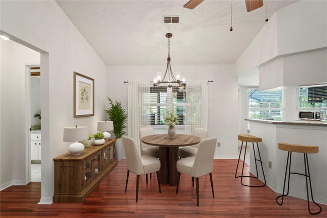 Foto del edificio - 8621 Bridgewater Dr