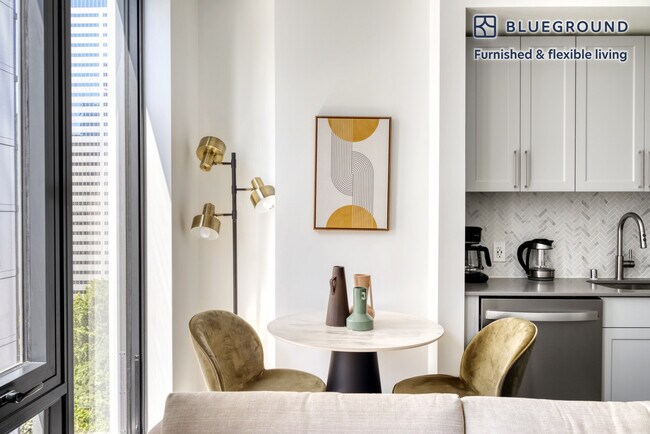 Foto del edificio - 704 Spring St