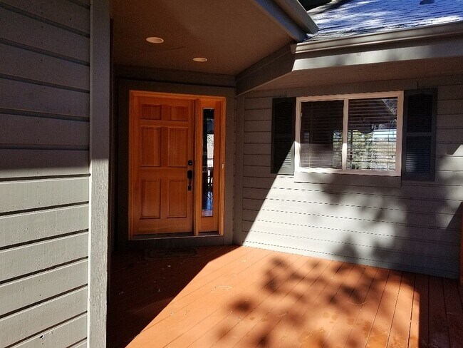 Foto del edificio - 31261 Milton Ln