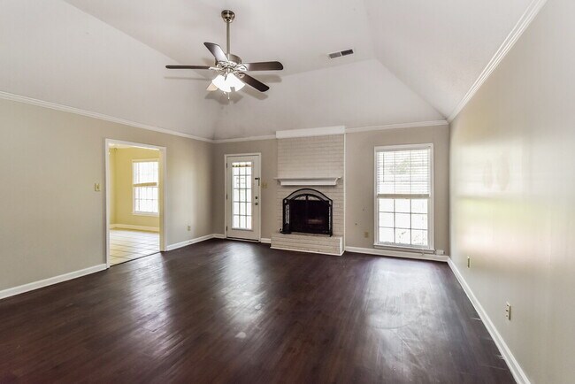 Building Photo - 8244 Weatherwood Ln