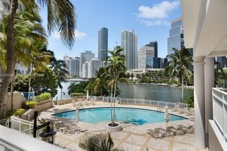 Building Photo - 801 Brickell Key Blvd