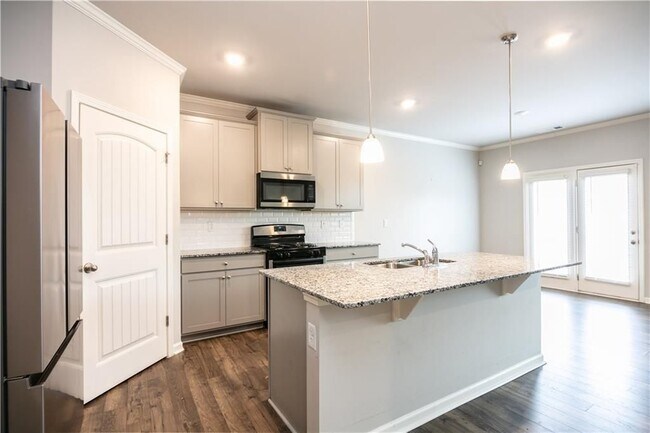 Foto del edificio - 4377 Montberry Ln