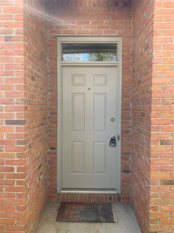 Building Photo - 1425 Blairwood