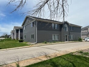Building Photo - 4525 Steinbeck St