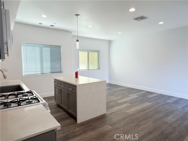 Foto del edificio - 1491 Atlantic Ave