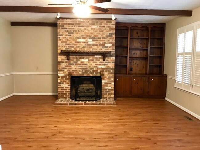 Foto del edificio - 3124 Misty Valley Ct