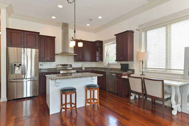 Foto del edificio - 3806 N Ashland Ave