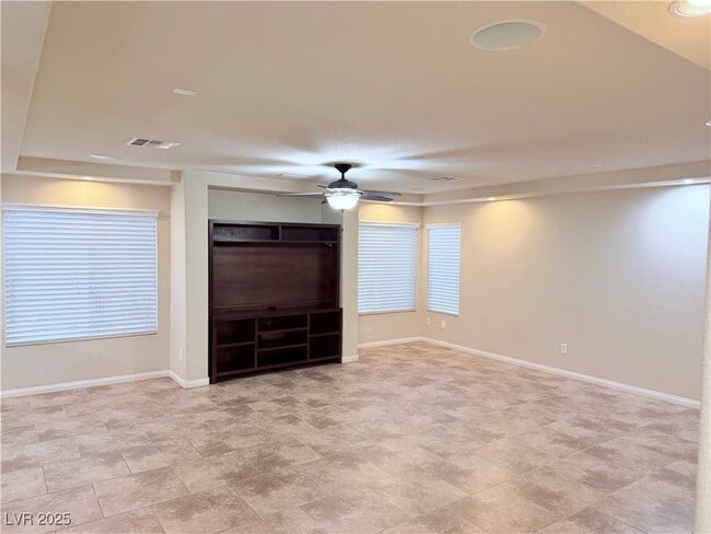 Building Photo - 1137 Sax Fifth Ave