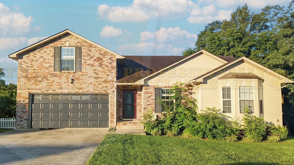 1552 Apache Way, Clarksville, TN 37042 House Rental in Clarksville