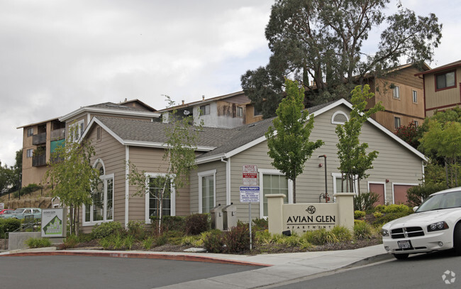 Building Photo - Avian Glen Apartments