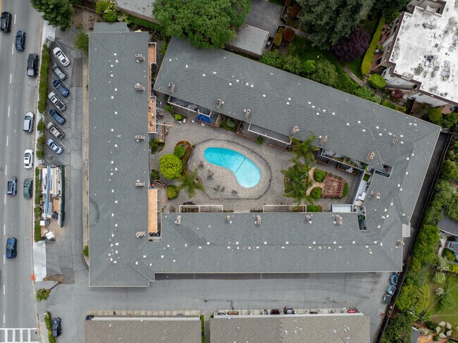 Foto del edificio - 1240 Woodside Rd